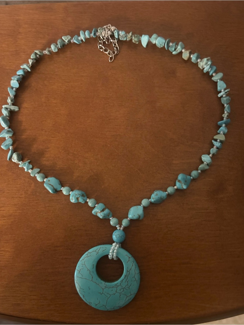 Turquoise Stone Bead Necklace with Round Pendant - Unbranded